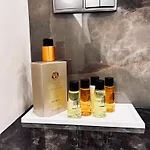 Pratum Pink&blue - 37 Stone&wood アパート *