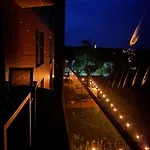 Pratum Pink&blue - 37 Stone&wood アパート